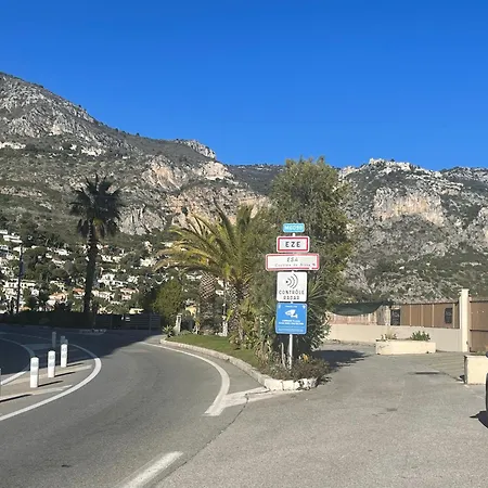 Ezevacances Capuccino Vue 5 Mn 7 Mn Gare Wifi エズ