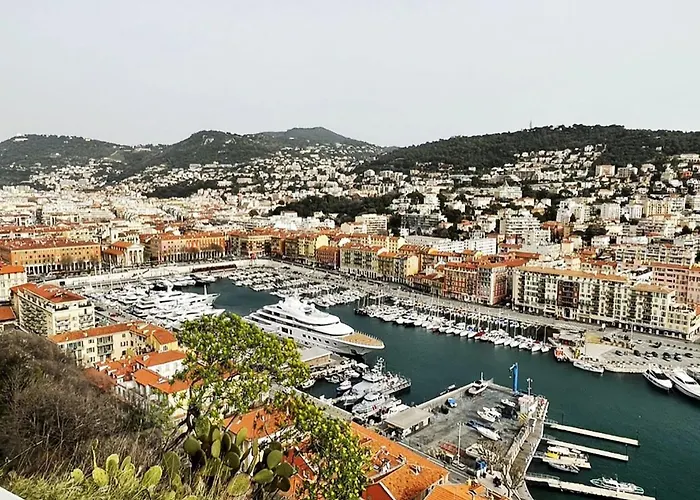 Ezevacances Capuccino Vue 5 Mn 7 Mn Gare Wifi アパート エズ