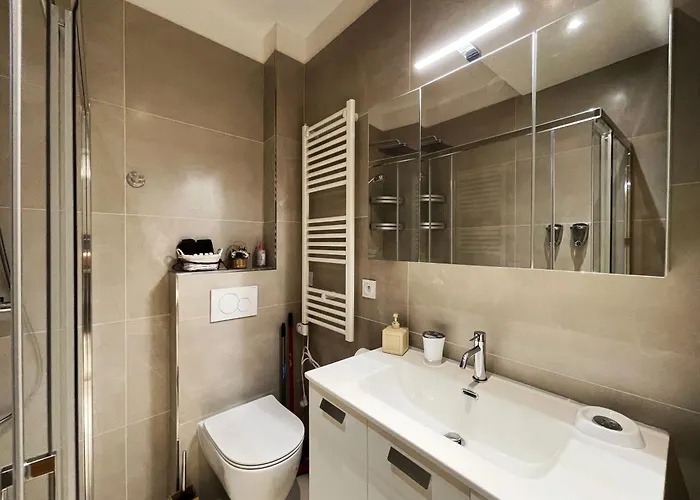 Ezevacances Capuccino Vue 5 Mn 7 Mn Gare Wifi アパート