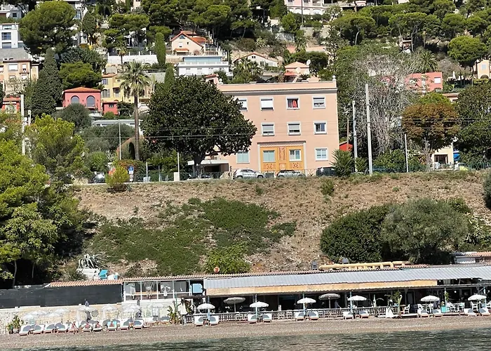 Ezevacances Capuccino Vue 5 Mn 7 Mn Gare Wifi エズ