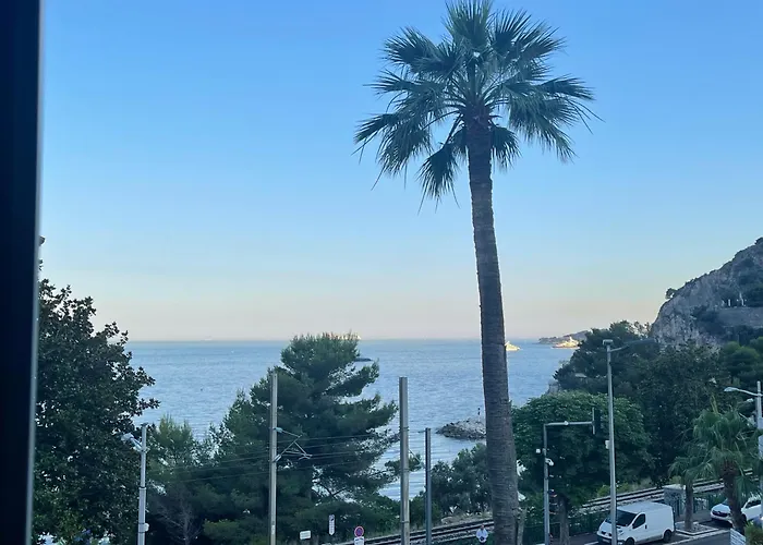 アパート Ezevacances Capuccino Vue 5 Mn 7 Mn Gare Wifi エズ