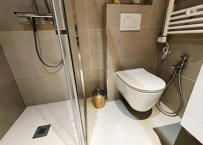 Ezevacances Capuccino Vue 5 Mn 7 Mn Gare Wifi شقة *